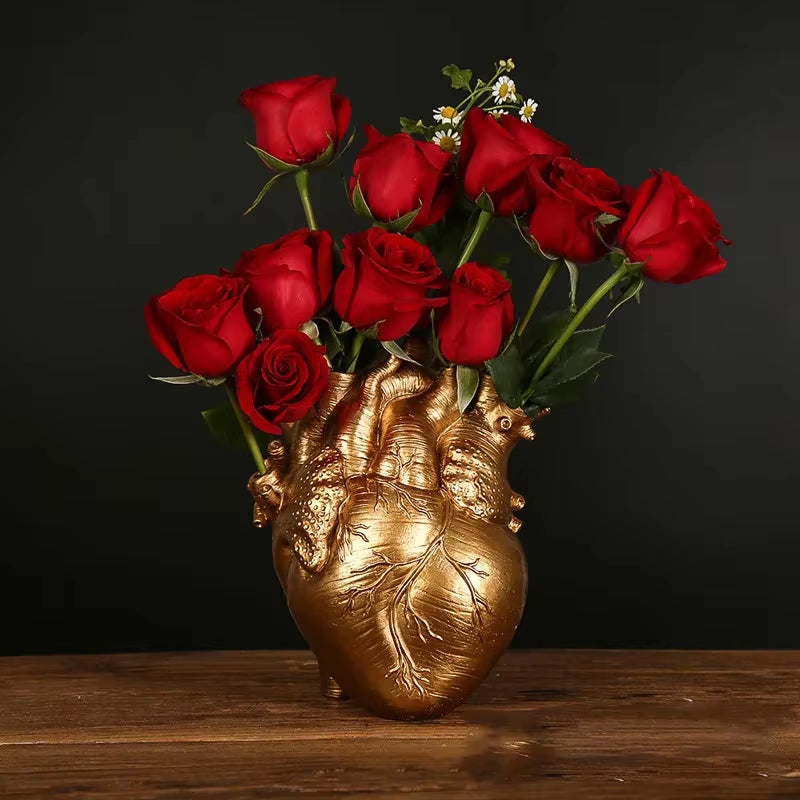 Popular Cross-Border New Texture Heart Vase Flower Cuttings Home Decoration Vase Ornaments Desktop Resin Handicrafts