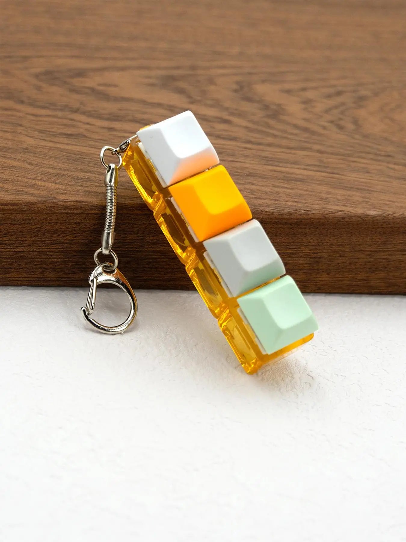 Summer 2025 Fun Keycap Keyboard Keychain, Punk Style Keyboard 4 Keys Toy Keychain Stress Relief Fidget for Women & Men, Fashion Accessories for Daily Use for Decompression Gift