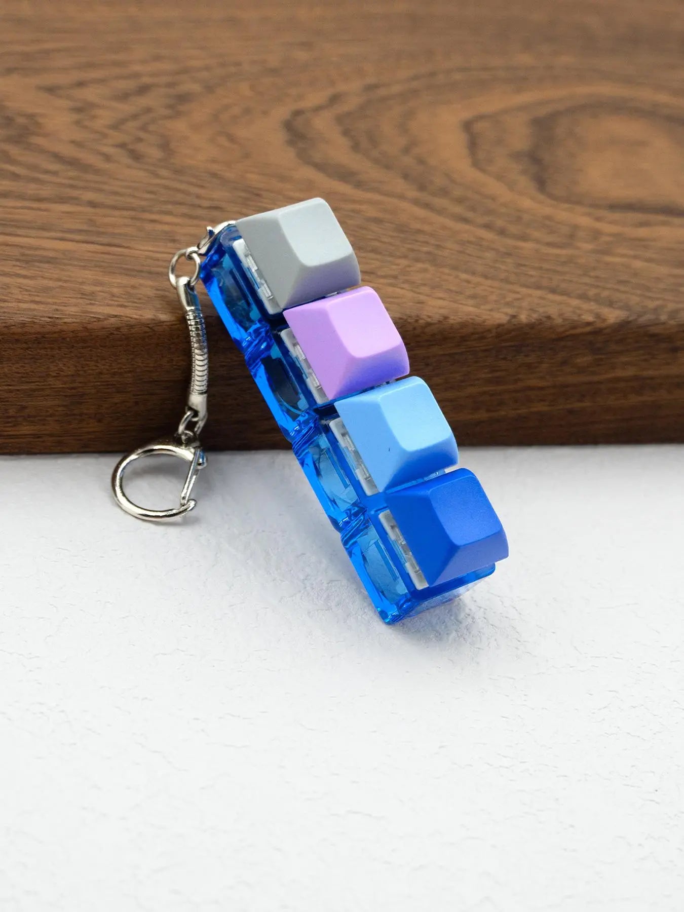Summer 2025 Fun Keycap Keyboard Keychain, Punk Style Keyboard 4 Keys Toy Keychain Stress Relief Fidget for Women & Men, Fashion Accessories for Daily Use for Decompression Gift