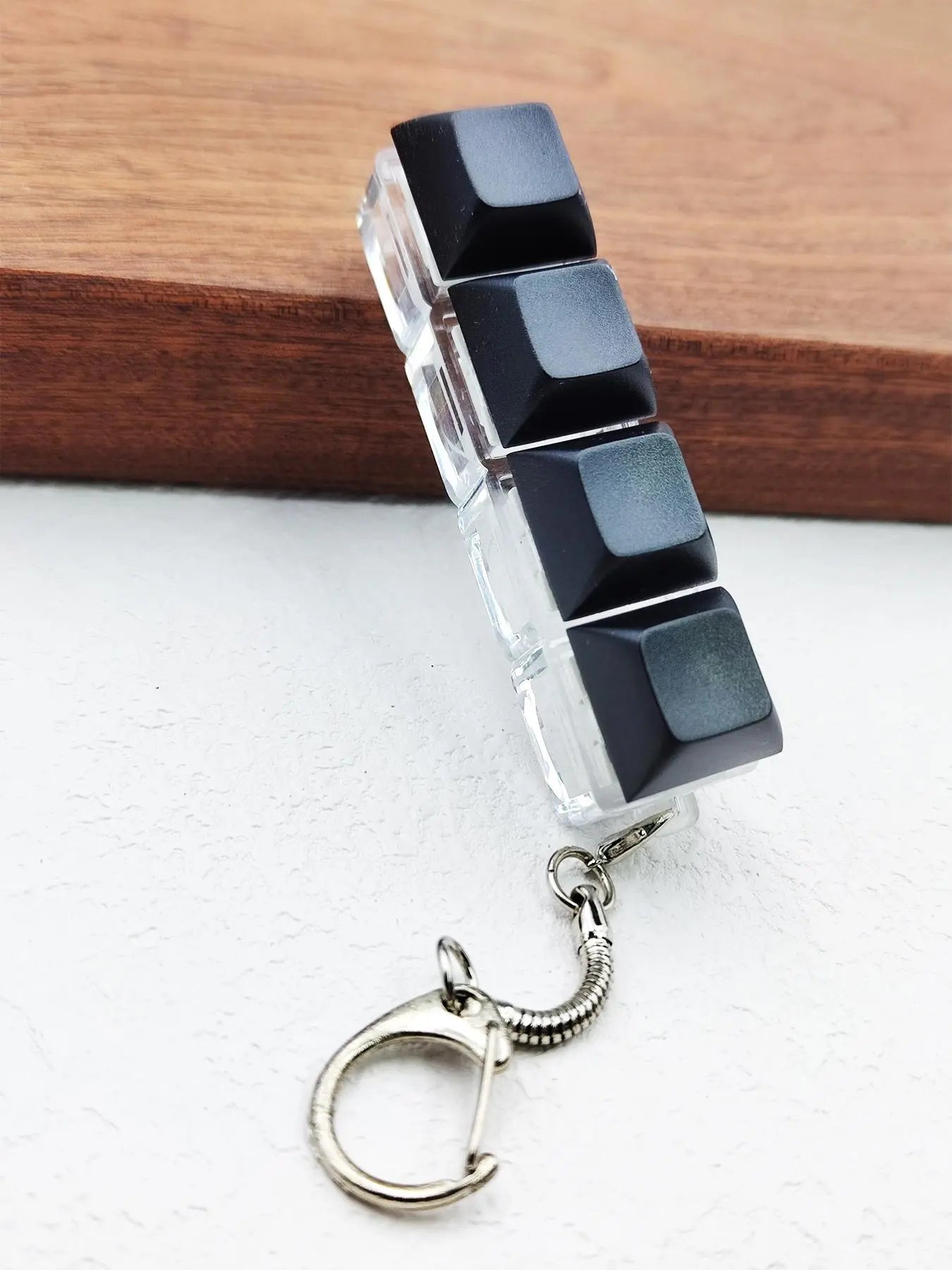Summer 2025 Fun Keycap Keyboard Keychain, Punk Style Keyboard 4 Keys Toy Keychain Stress Relief Fidget for Women & Men, Fashion Accessories for Daily Use for Decompression Gift