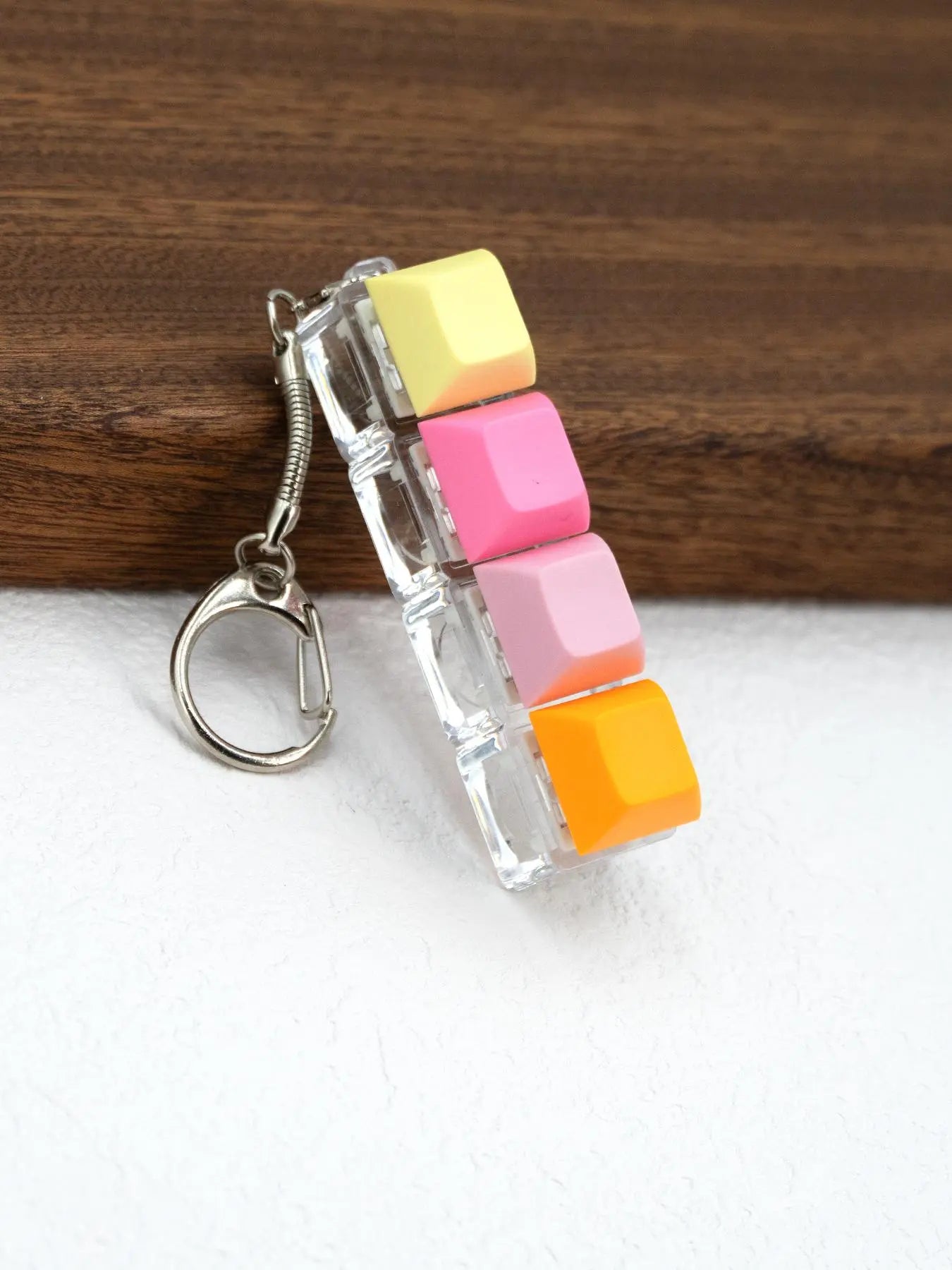 Summer 2025 Fun Keycap Keyboard Keychain, Punk Style Keyboard 4 Keys Toy Keychain Stress Relief Fidget for Women & Men, Fashion Accessories for Daily Use for Decompression Gift