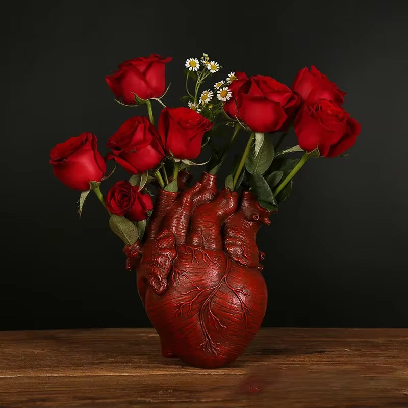Popular Cross-Border New Texture Heart Vase Flower Cuttings Home Decoration Vase Ornaments Desktop Resin Handicrafts