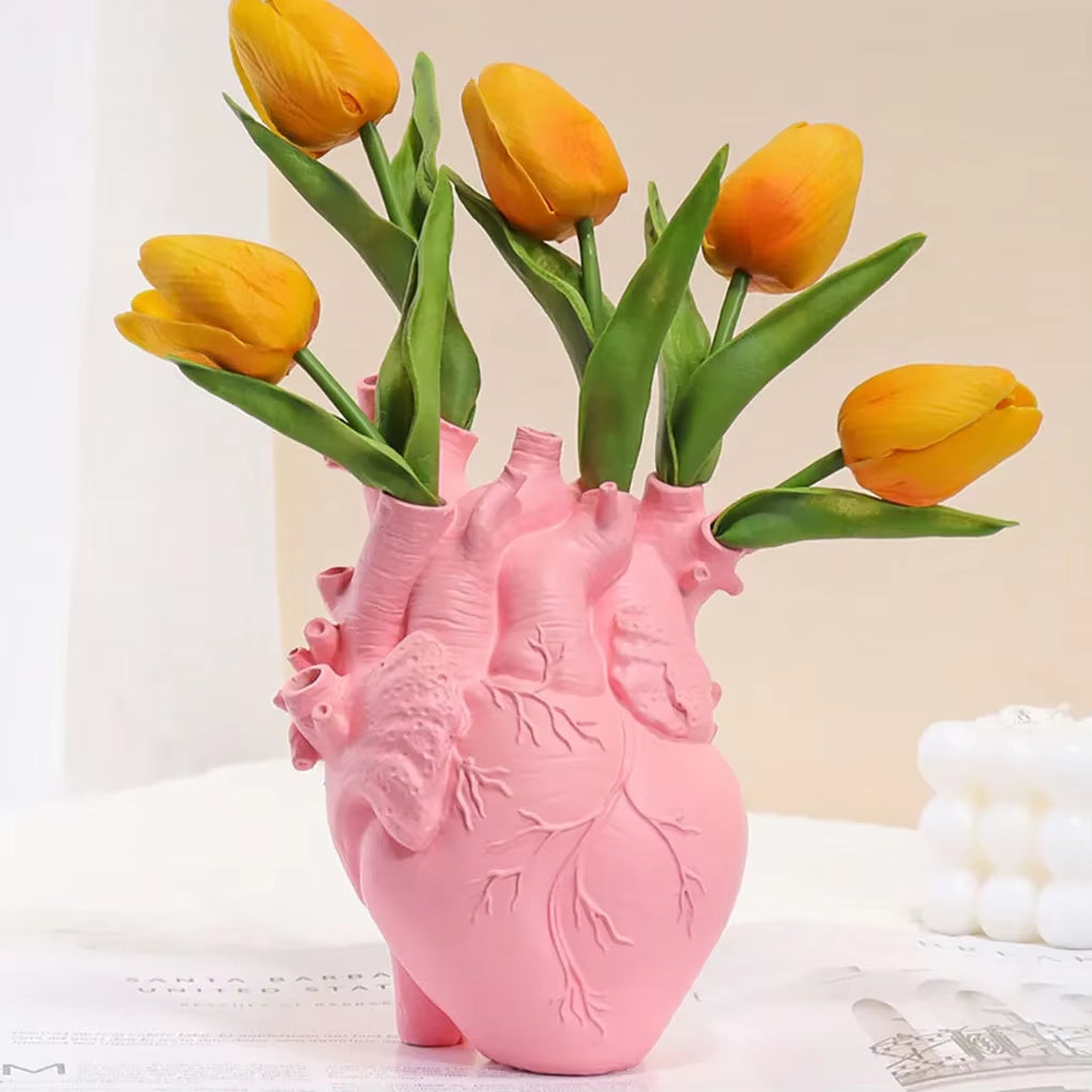 Popular Cross-Border New Texture Heart Vase Flower Cuttings Home Decoration Vase Ornaments Desktop Resin Handicrafts