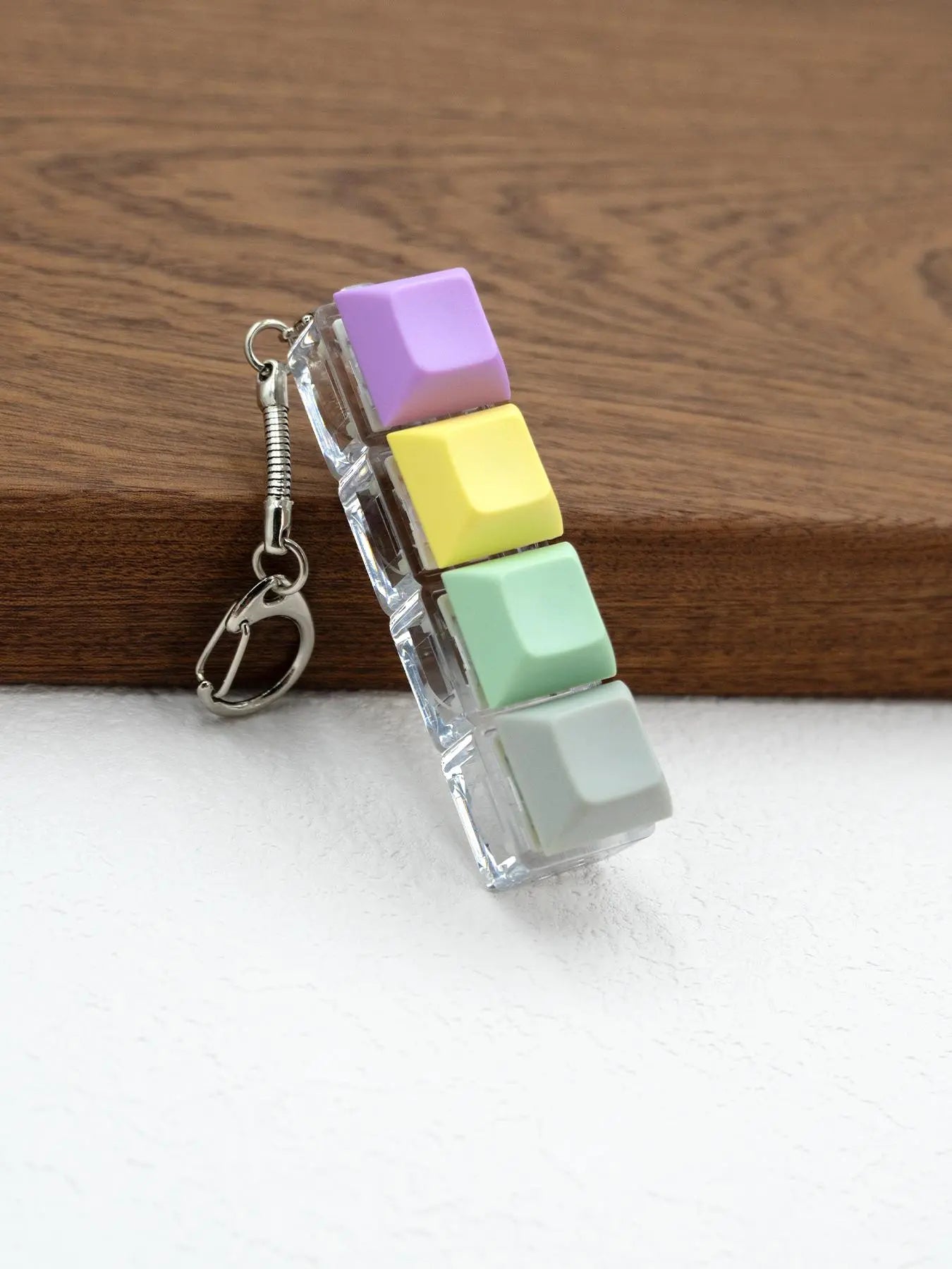 Summer 2025 Fun Keycap Keyboard Keychain, Punk Style Keyboard 4 Keys Toy Keychain Stress Relief Fidget for Women & Men, Fashion Accessories for Daily Use for Decompression Gift
